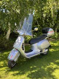 Vespa Granturismo 200