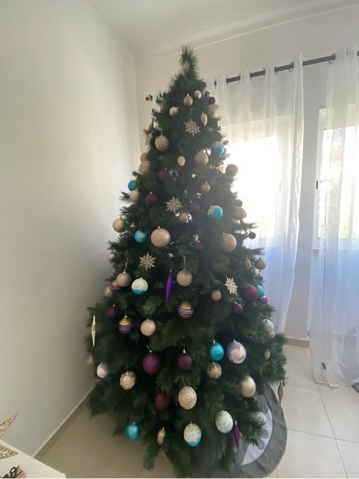 Árvore de Natal 2,10m – Super Robusta