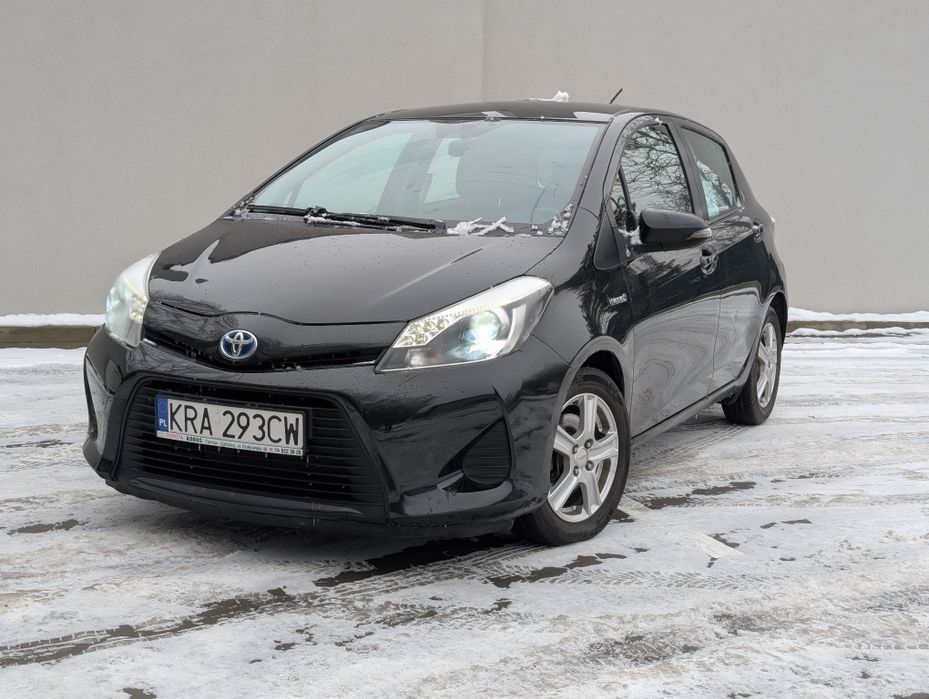 Toyota Yaris Hybrid 2012 bateria na gwarancji