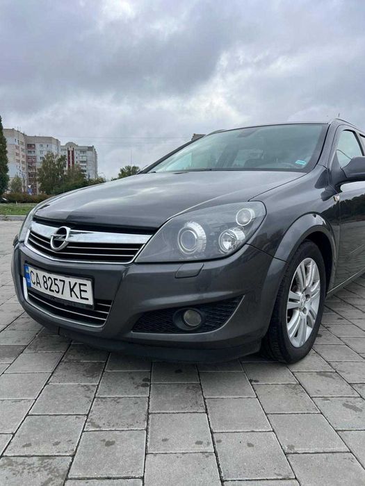 Продаю Opel Astra H