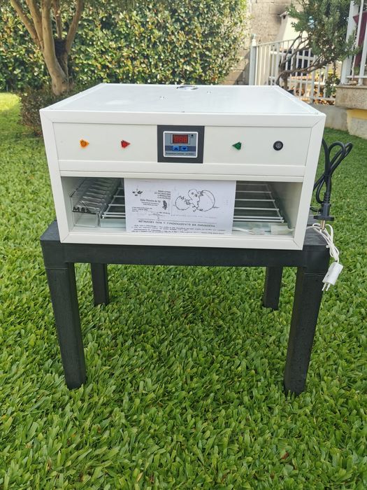 Chocadeiras novas de 36 a 40 ovos NOVO MODELO