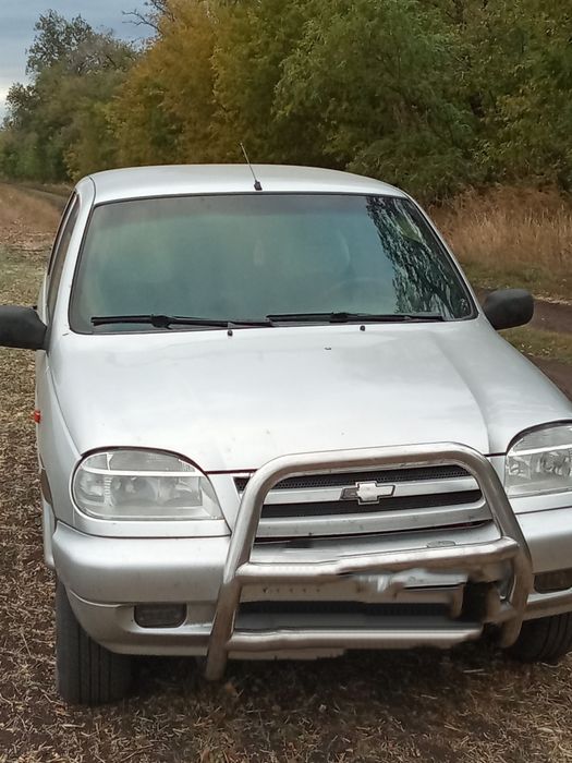 Продам ниву Шевроле 2005 рік
