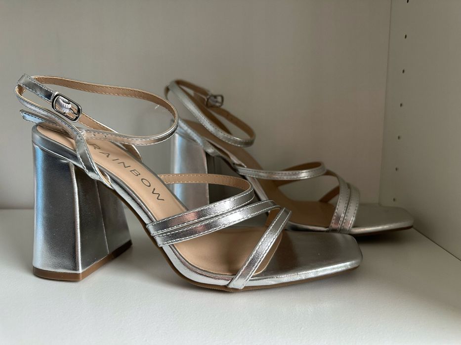 B.P.C sandały srebrne na wysokim obcasie ^39