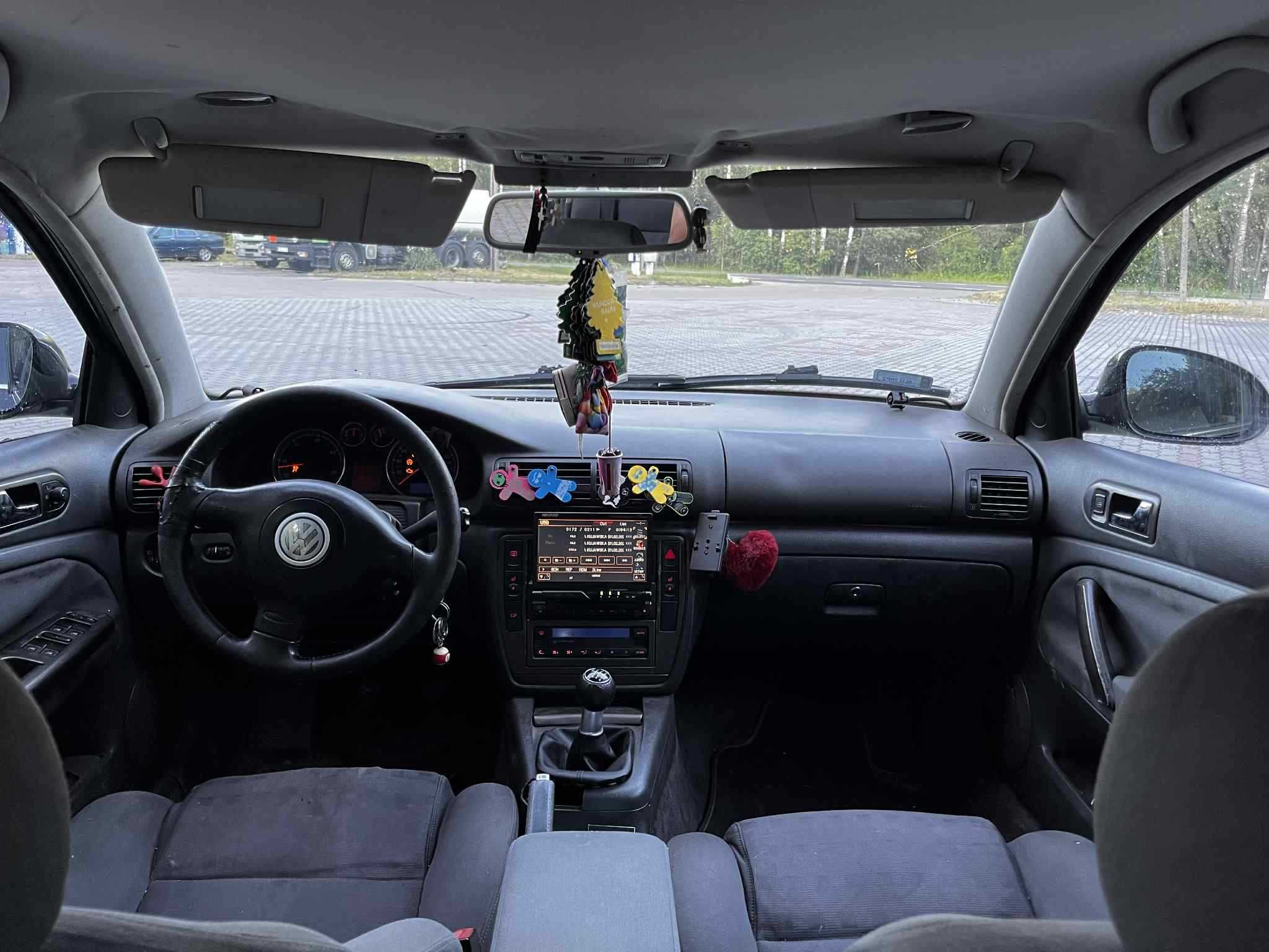 2004 Volkswagen Passat B5 polift
