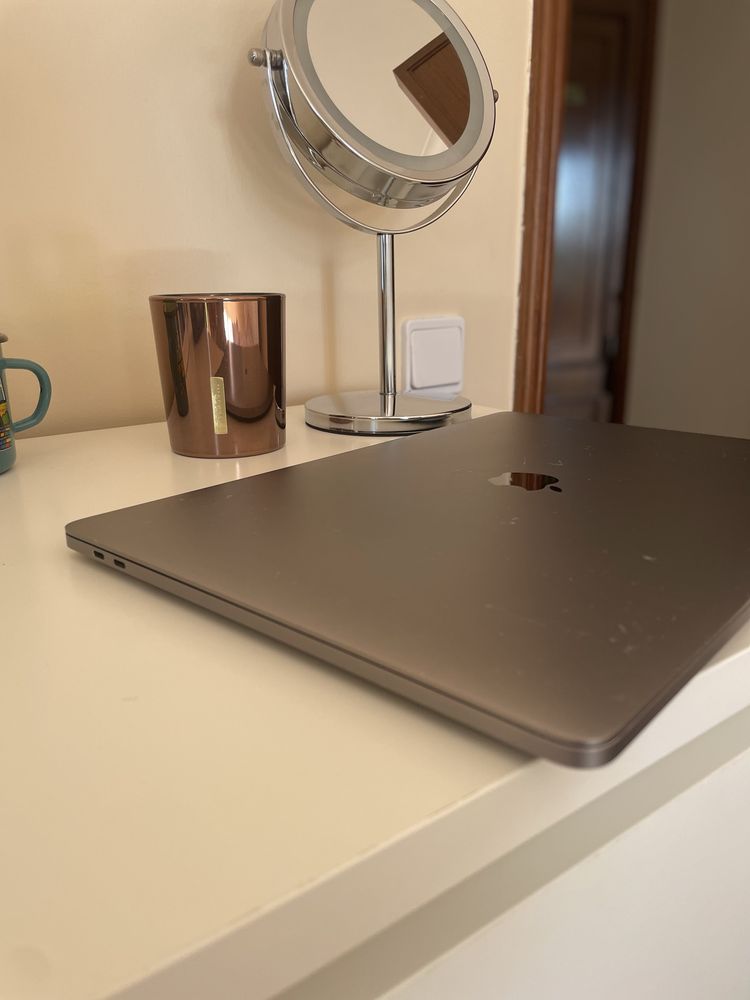 MacBook Pro 15-inch, 2017