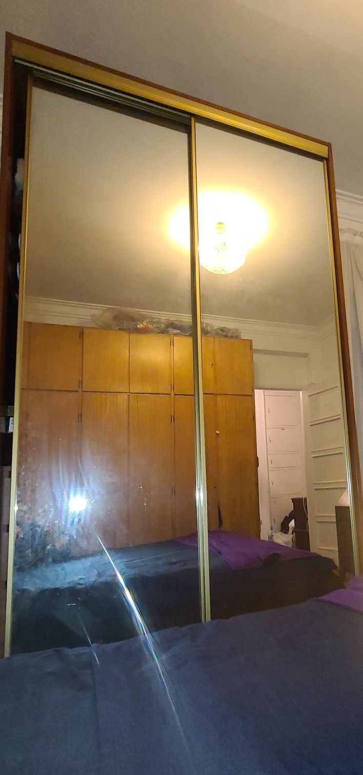 Roupeiro c/ Espelhos nas portas 200€