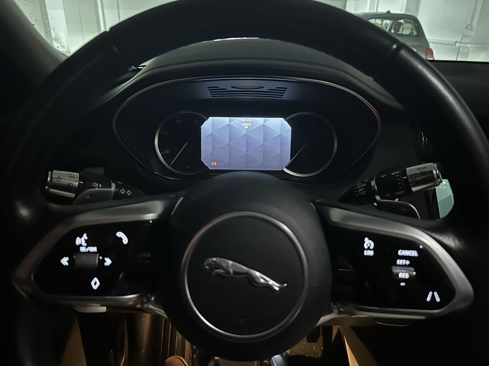 Jaguar E-Pace P160 S