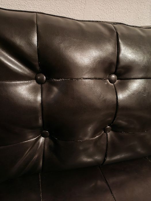 Sofá pele genuíno 3 lugares