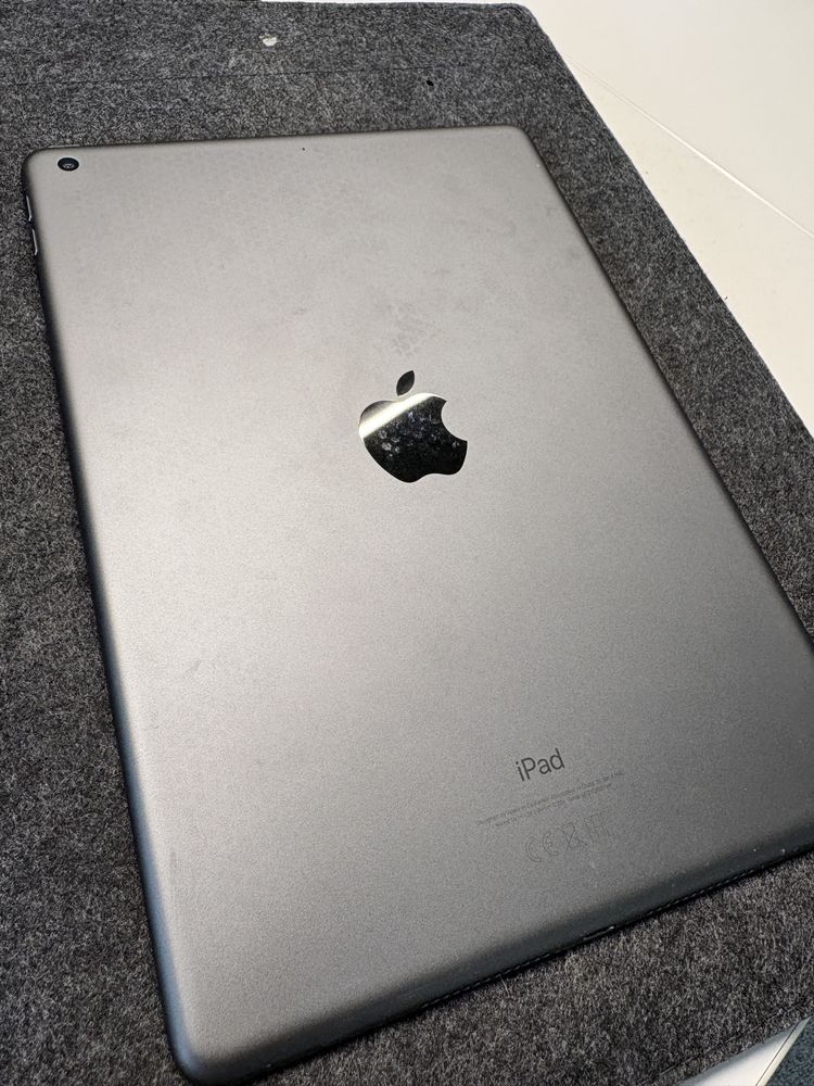 Apple iPad 9 (9th generation - 9 geração)