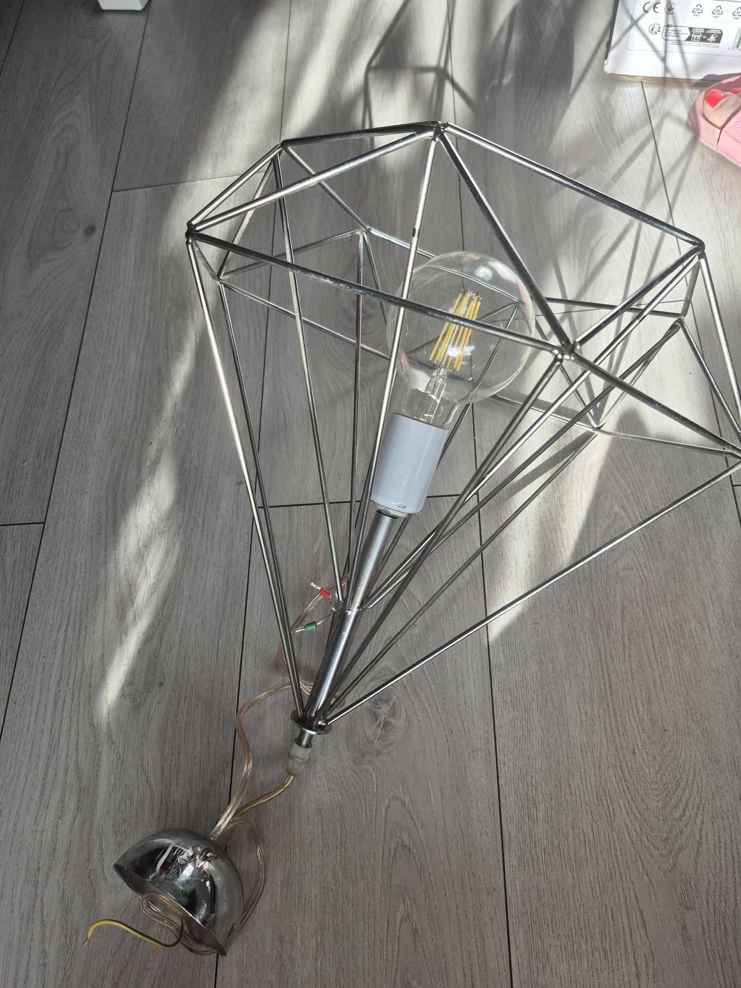 Lampa wisząca współczesna
