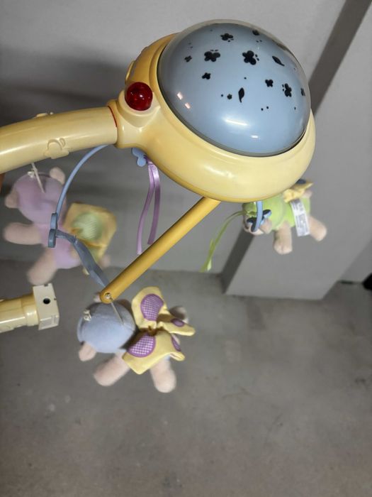 Brinquedo para berço de bebé