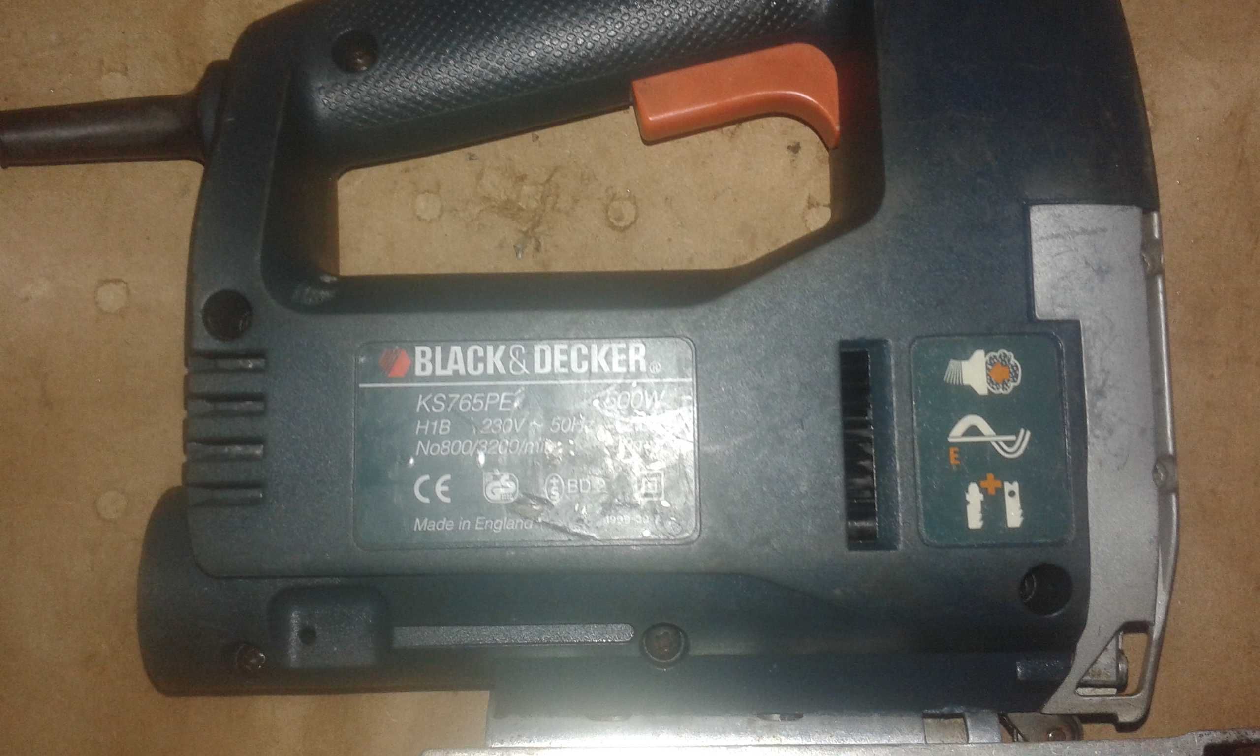 wyrzynarka  black decker  profi