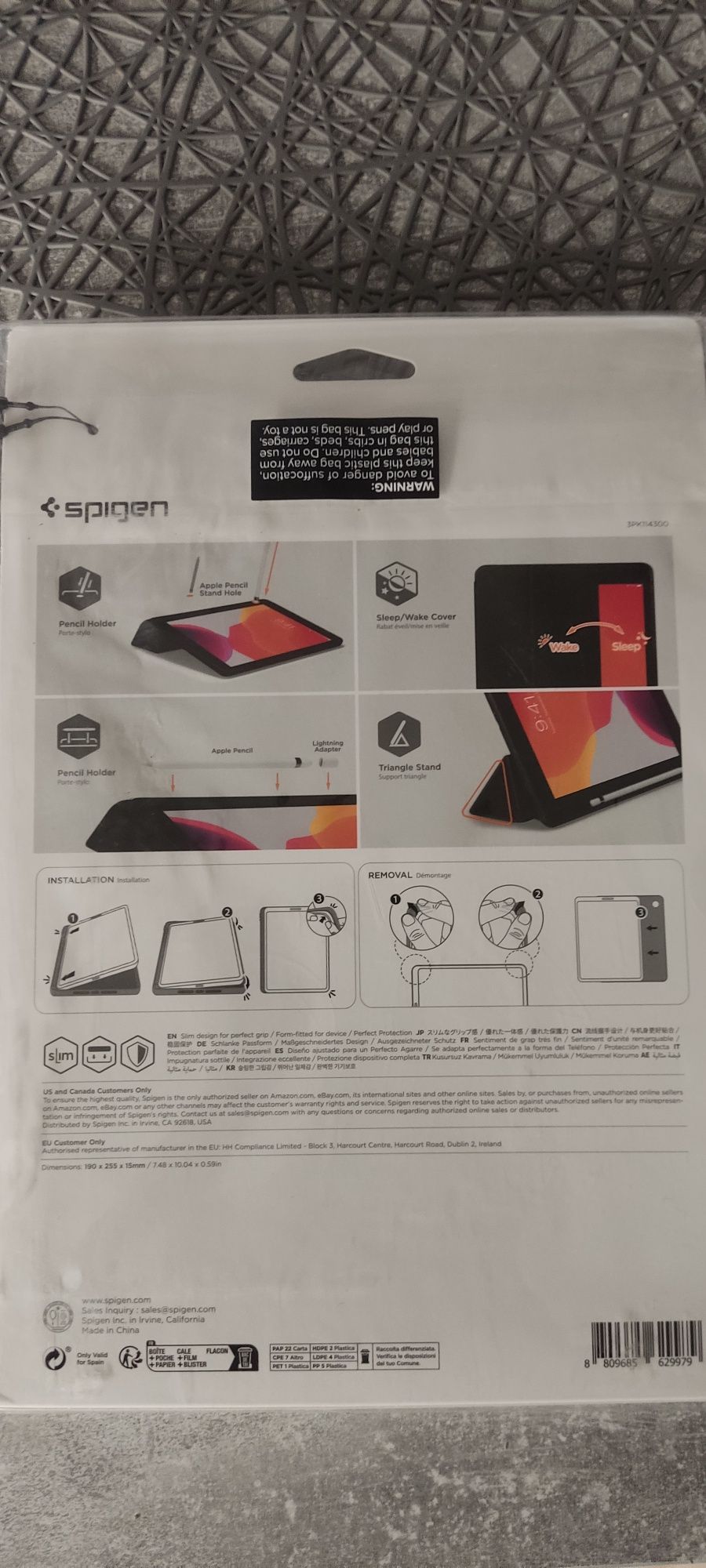 Etui na iPad spigen 10.2 cala