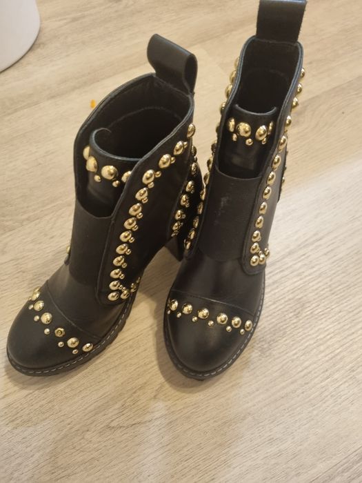 Śliczne botki sztyblety