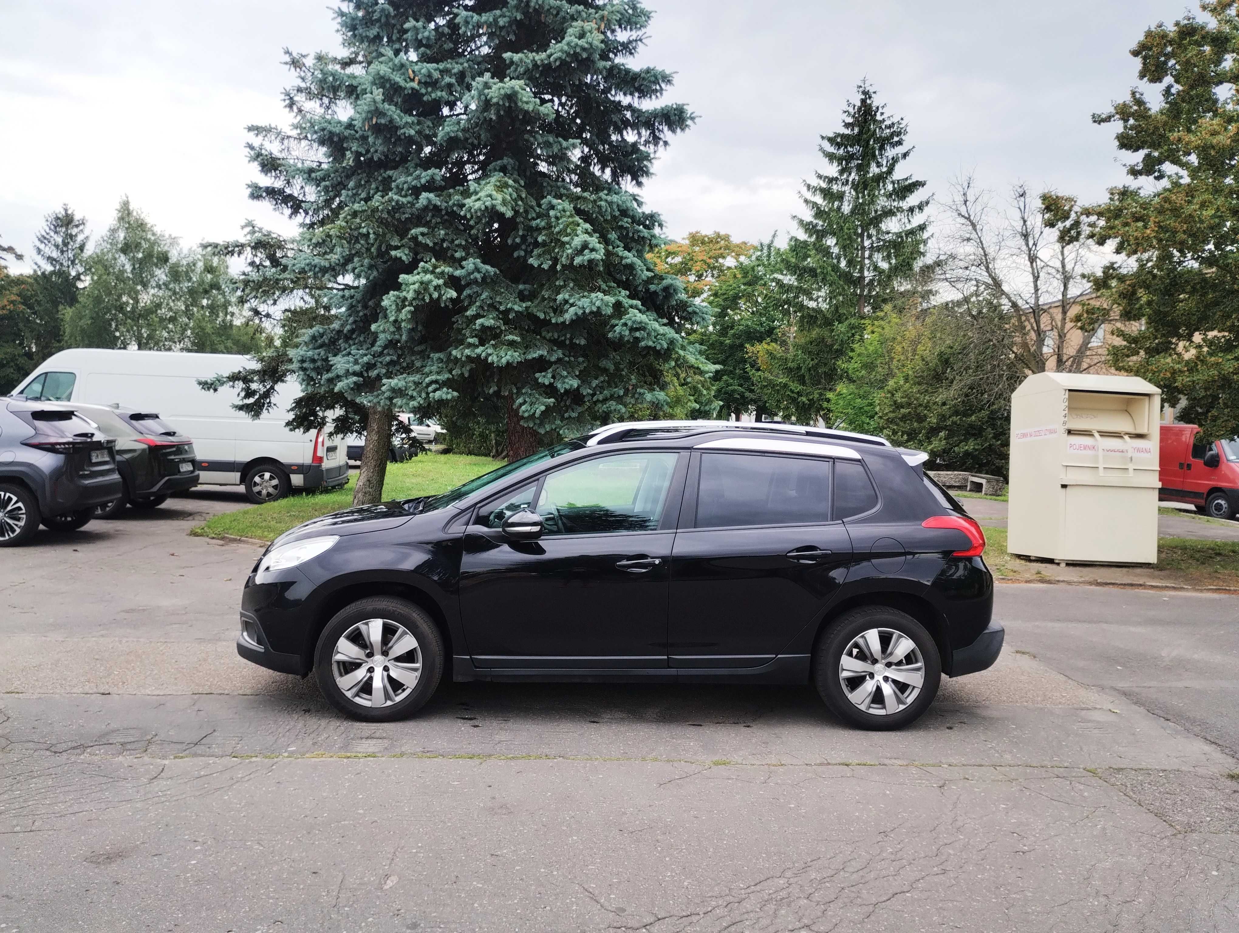 Peugeot 2008 Crossover 1,2 benzyna zadbany nawigacja