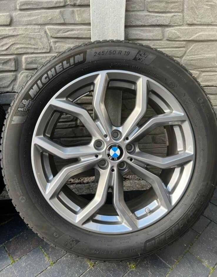 Oryginalne koła zimowe 19 BMW X3 G01 wzór 694 opony 245/50 R19 RDCi