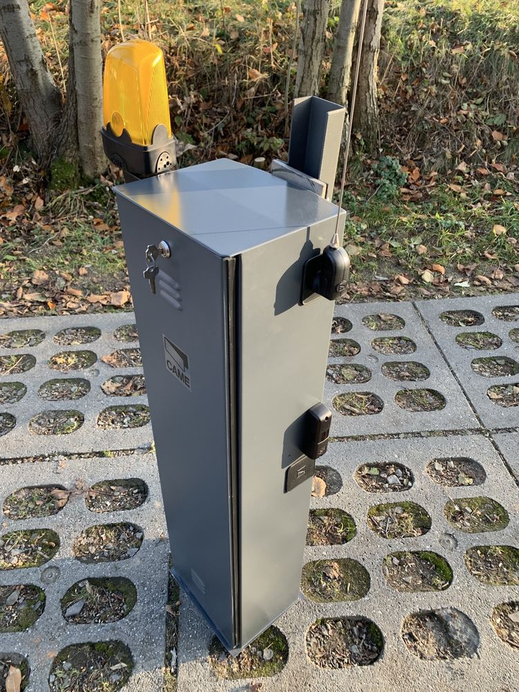 Szlaban Came G3250 ZESTAW - ramię, piloty, antena, lampka, fotokomórka