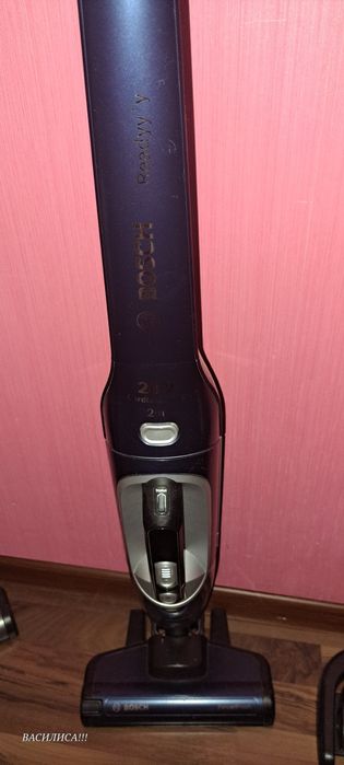 Продам аккумуляторный пылесос Bosch 18 вольт