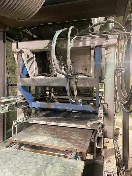 Wibroprasa stacjonarna HESS RH1500, rok 2005