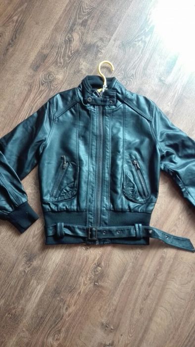 NOWA kurtka a'la skóra rozmiar 140