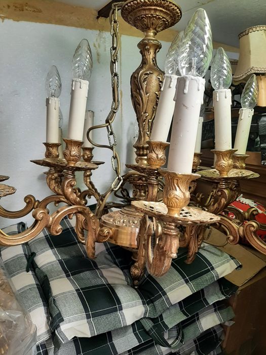 Żyrandole z mosiądzu