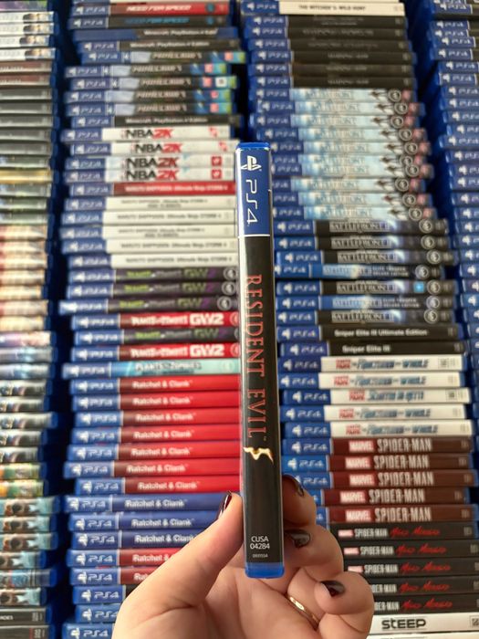 Гра Resident Evil , диск з грою на пс 4, ліцензія