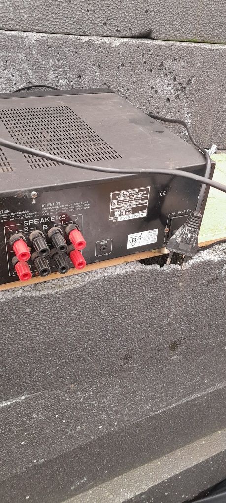 Solidny wzmacniacz Pioneer A 304R