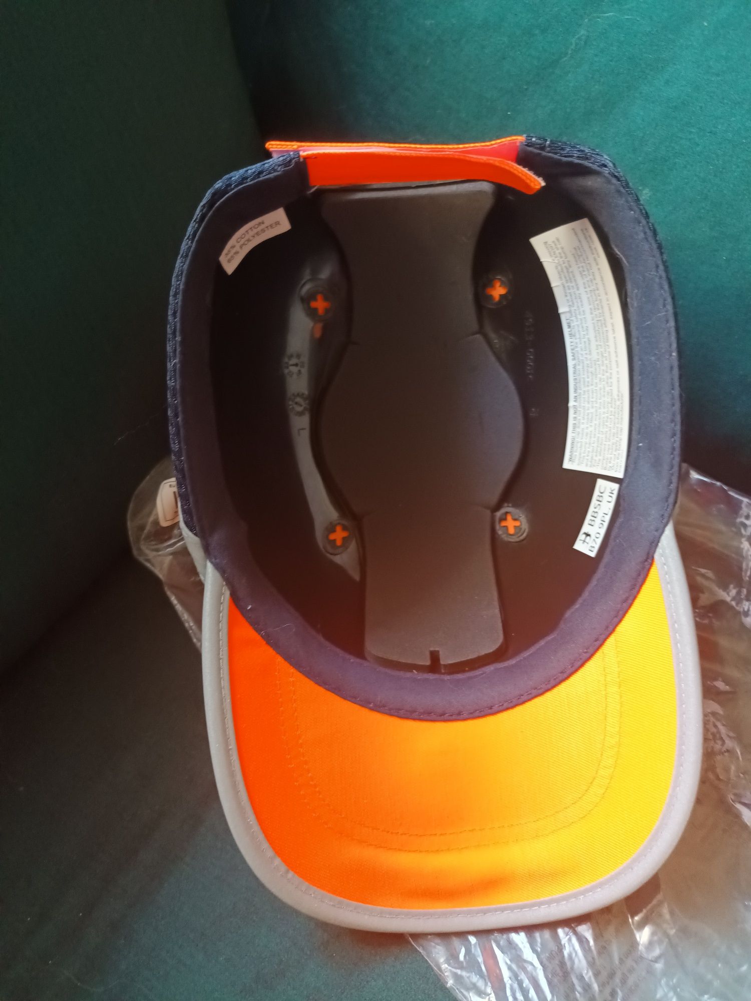 Czapko kask nowy