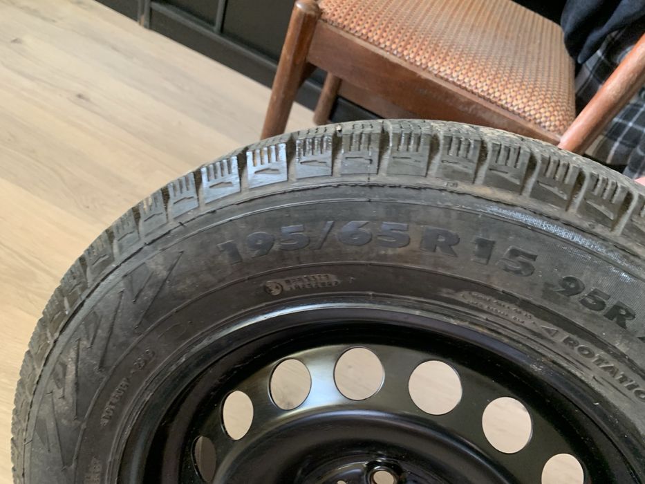 Зимні шини 195/65 R15 Nokian Nordman RS2 на дисах, колеса, диски, шини