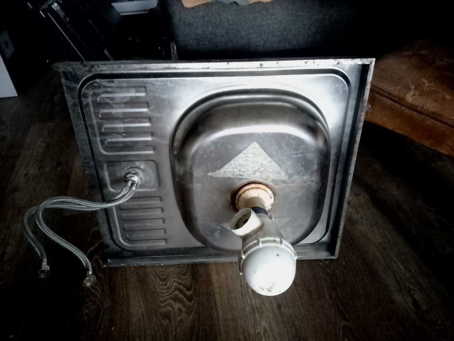 Мойка из нержавеющей стали 60 x 50 см