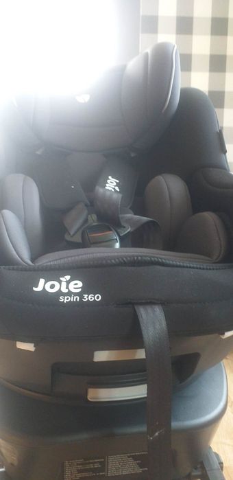 Fotelik z baza ISOFIX Joie Spin 360