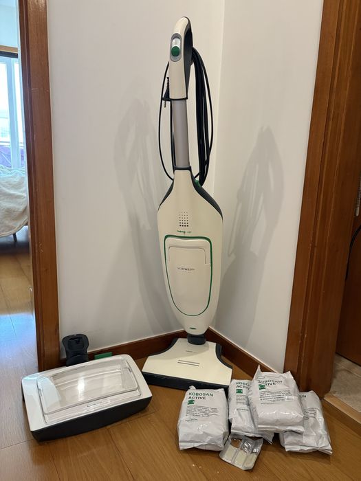 Aspirador Vorwerk Kobold VK200 + Acessório VF200 para Carpetes