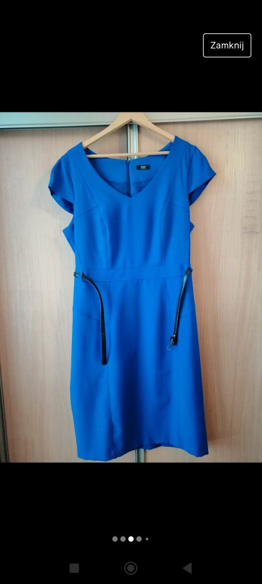 Niebieska elegancka sukienka