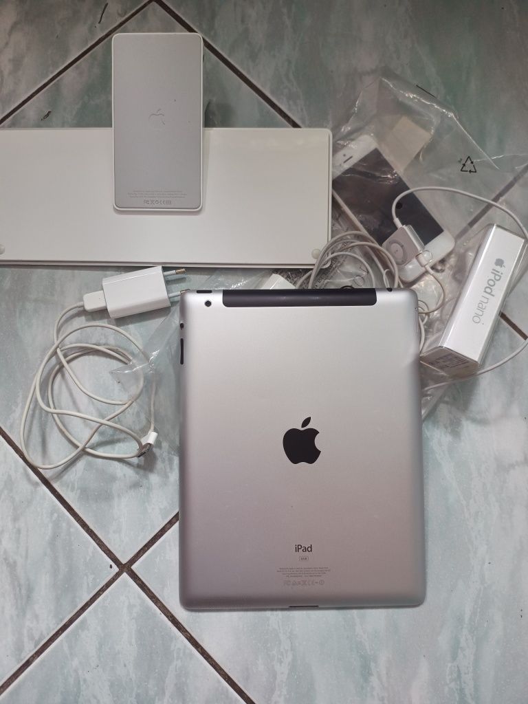 Ipad Apple+iPhone SE Gold