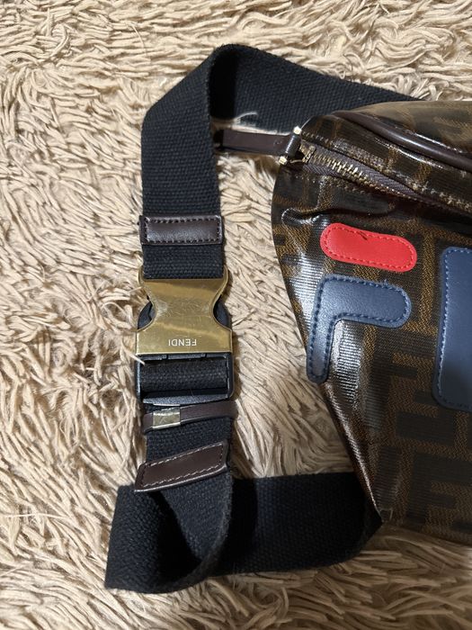 Сумка cross body Fendy