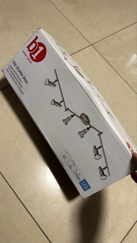 Punktowa Lampa sufitowa nowa 6 żarówek energooszczędna
