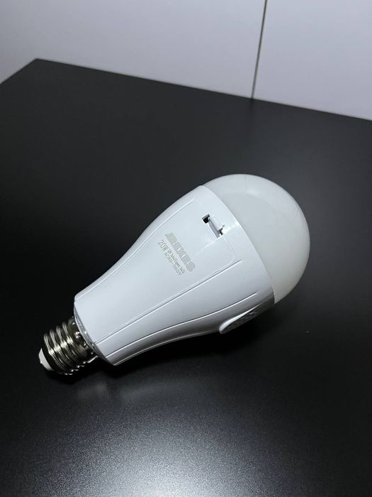 Лампа аккумуляторна 20 w