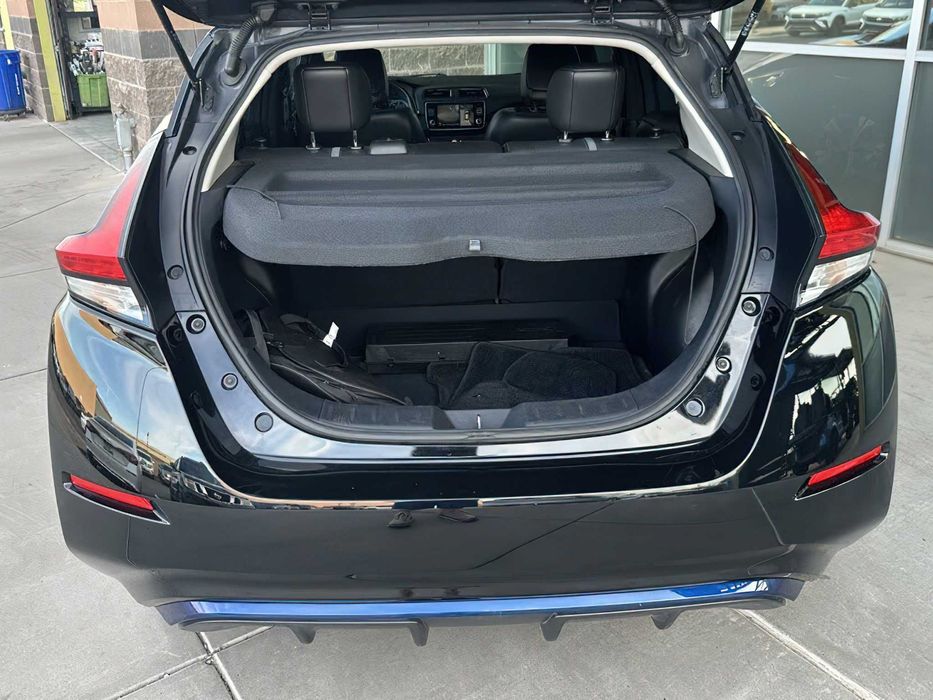 Nissan LEAF SL      2019