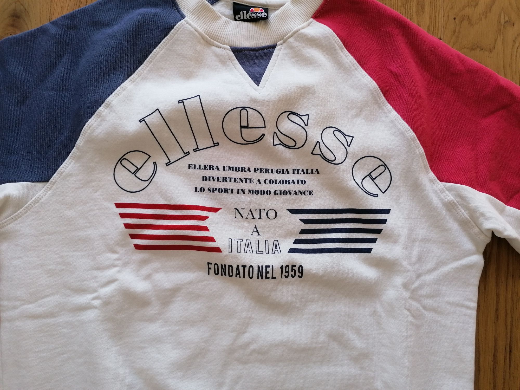 Nowa bluza Ellesse z metką