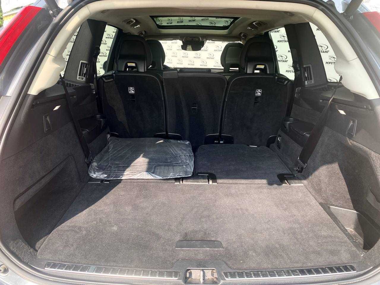Volvo XC90 2015 рік