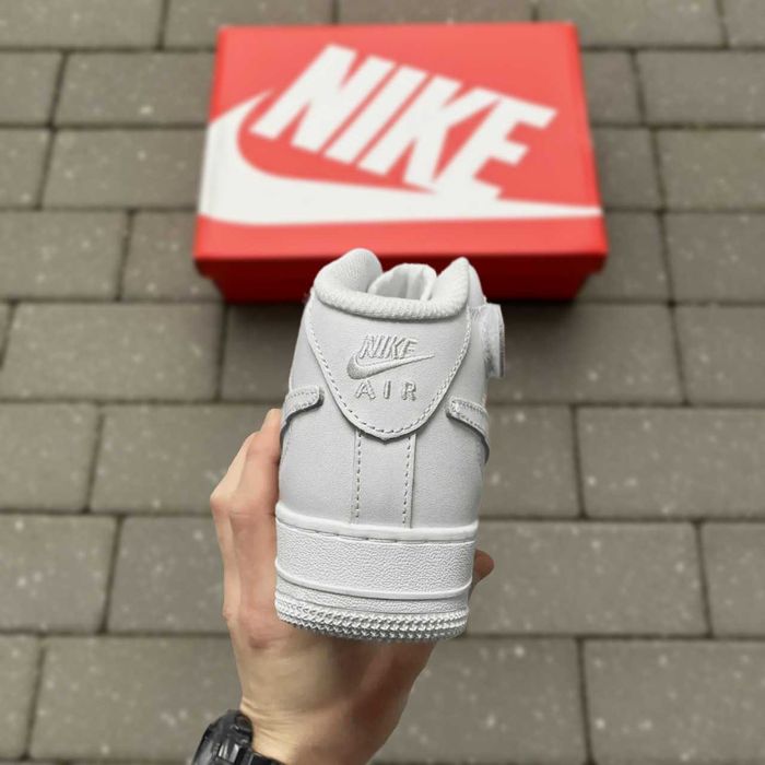 Nike Air Force 1 Mid Triple White женские зимние кроссовки с мехом