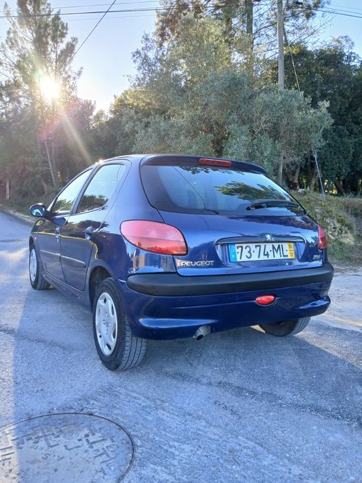 Peugeot 206 muito estimado 1.1