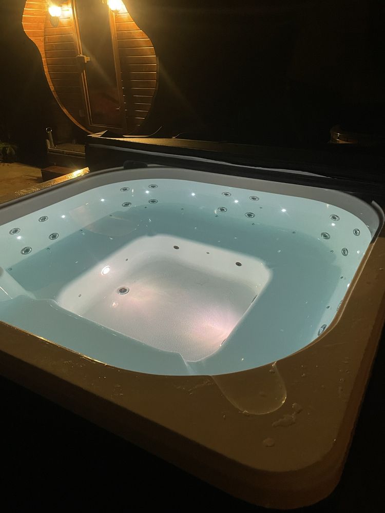 Balia ogrodowa kwadratowa Jacuzzi ogrzewana GAZ