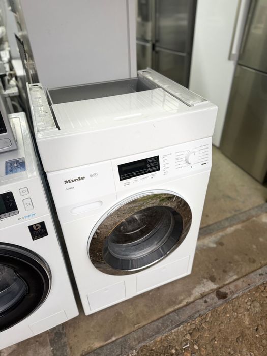 Пральна Машинка  Miele