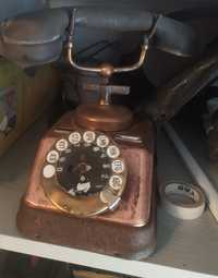 Telefon na tarcze z lat 50, metalowy
Obudowa metalowa