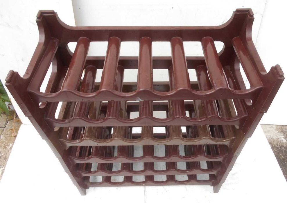 Stojak/półka modułowa na wino 11 x na 6 butelek= 66 , plastik