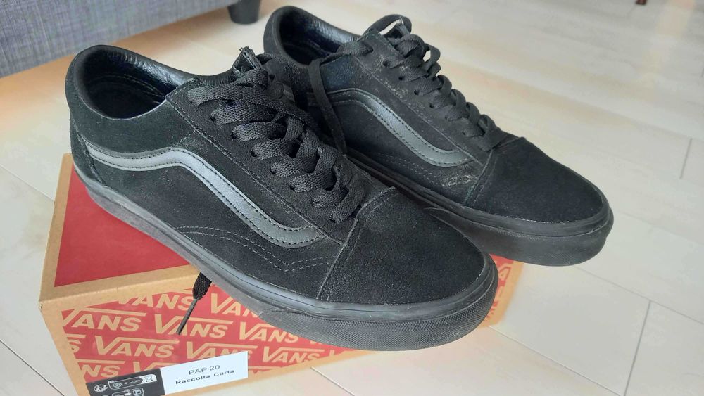 Vansy - Old Skool - czarne, zamszowe, rozmiar 40