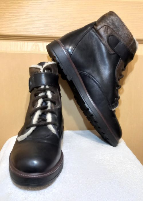 Продам чоловічі оригінальні натуральні зимові черевики нові
