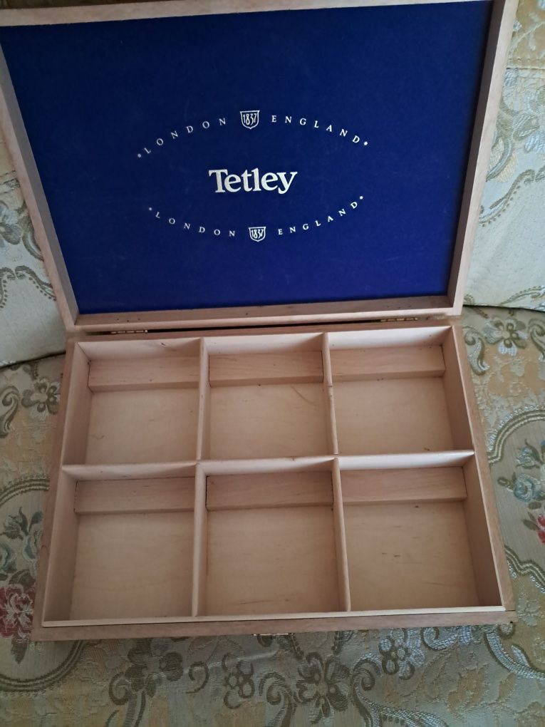 Drewniane pudełko organizer na herbatę