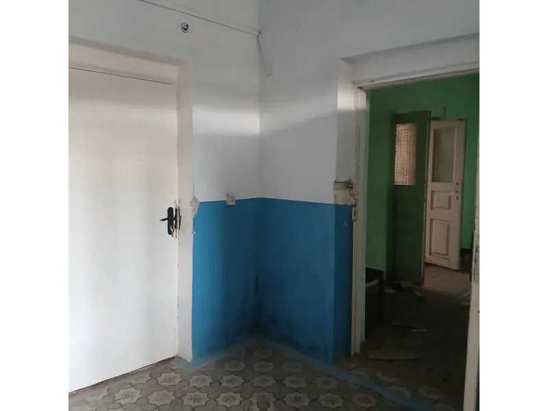 ПРОДАЖ - Частина нежитлової будівлі редакції, 78,3 кв.м. с.Чемерівці